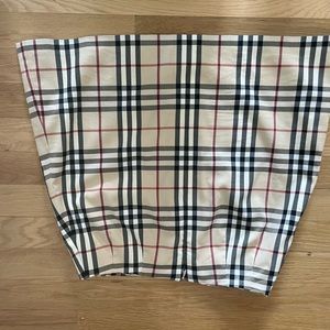Original Burberry brand mini skirt. Altered size 8 but now fits like it 2P